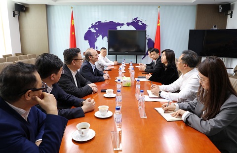 赵海英主任会见法国驻沈阳总领事罗毅睿一行(480).jpg