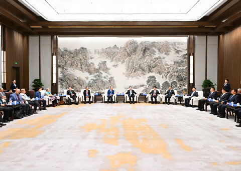 6月10日 ，市领导会见参加2025长春国际光电博览会·Light国际会议重要嘉宾。.webp.png